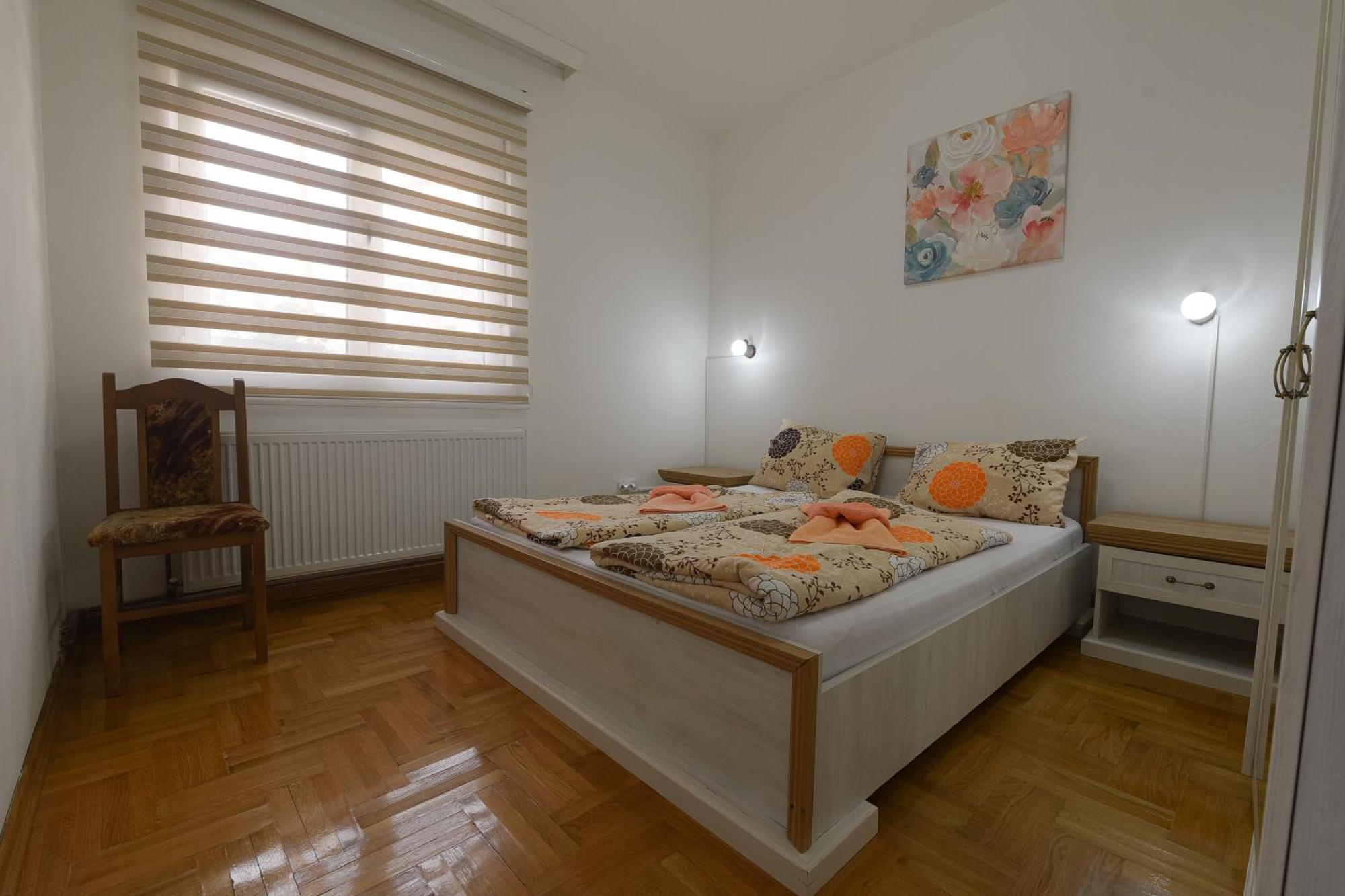 Capitol Apartmani Vrnjačka Banja Esterno foto